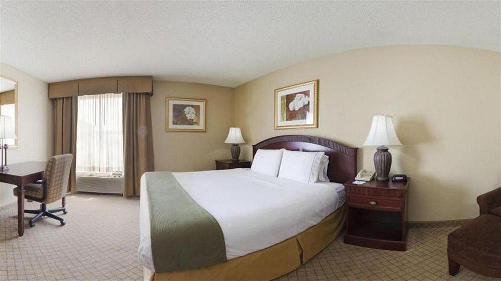 Holiday Inn Express Fairfield By Ihg Exterior foto